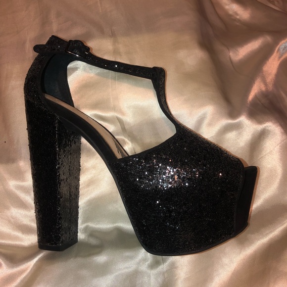 Jessica Simpson Shoes - Jessica Simpson Black sparkly heel